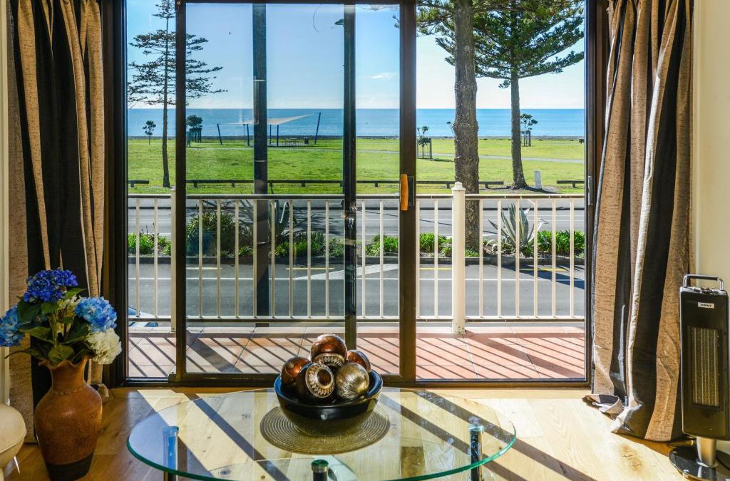 Napier House | Marine Parade Magic - Napier Holiday Home