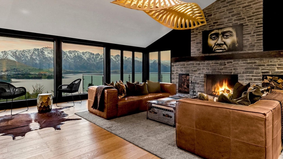 Fernhill House | Matakauri House by MajorDomo - Stylish Four Bedroom Villa