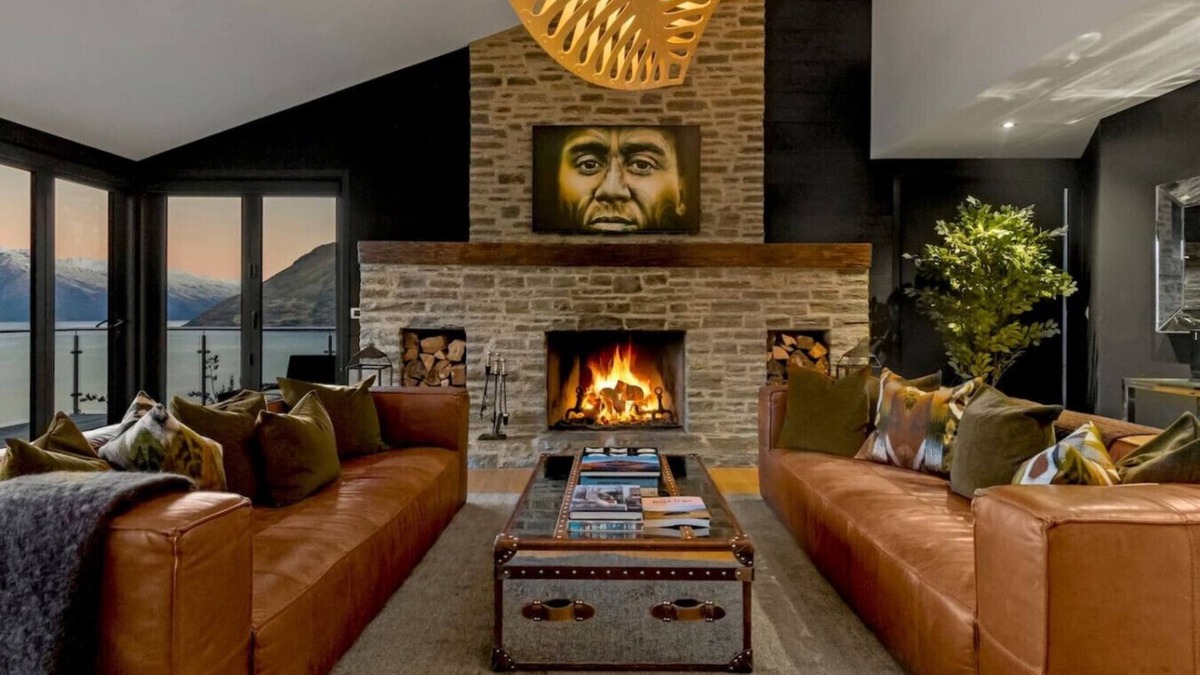 Fernhill House | Matakauri House Queenstown by MajorDomo | Elevated Aspen Grove Villa with Lake Wakatipu & Remarkables Views, Spa & Outdoor Fireplace