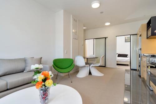 Manukau City Apartment | MCentral Hotel Manukau