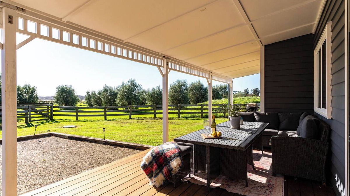 Mangawhai House | Meadow Escape - Mangawhai Holiday Home