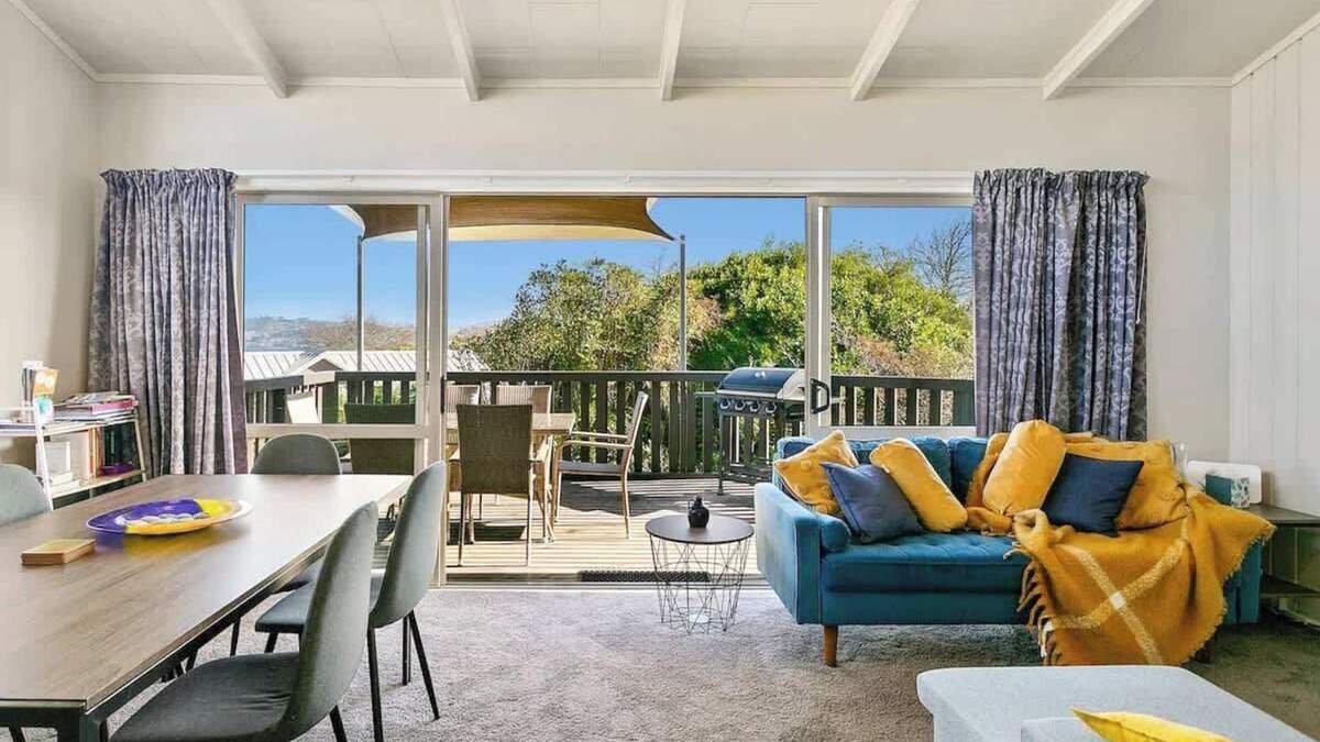 Waipahihi House | Mercy of Lake Taupo S