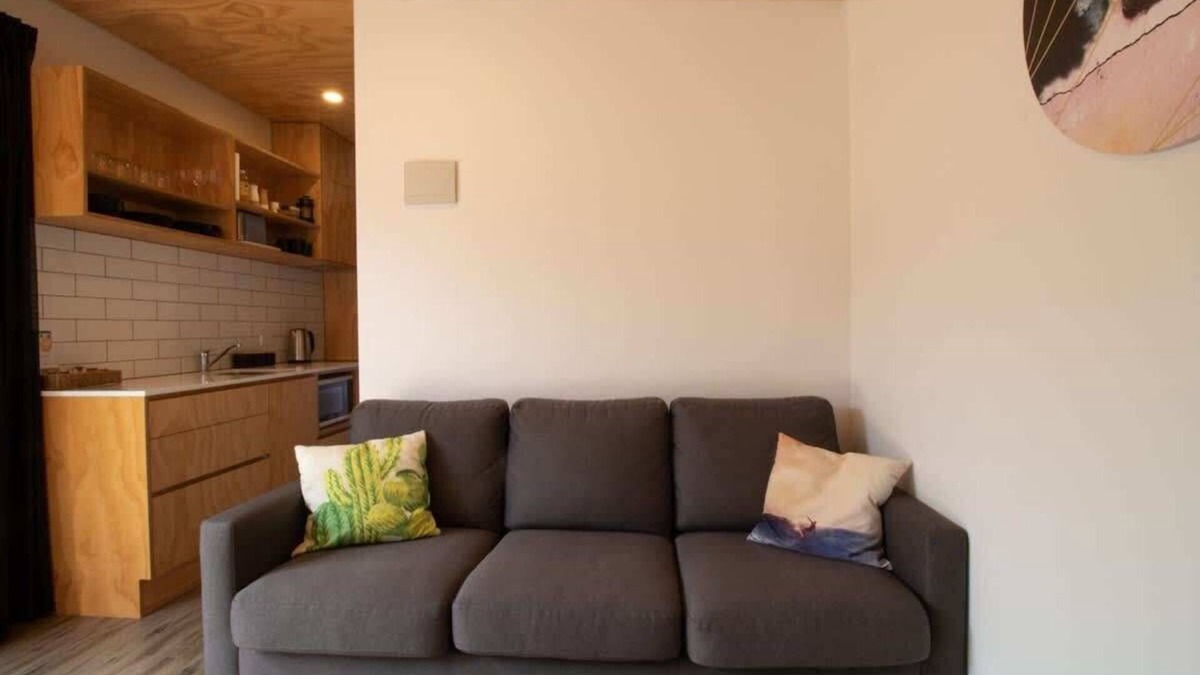 Fitzroy House | Modern Beach Tiny Homes in New Plymouth