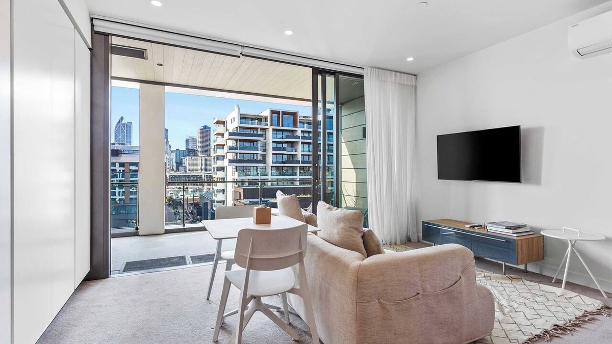 Auckland Central Business District Apartment | Modern Studio in Wynyard Quarter by Zodiak Stays
