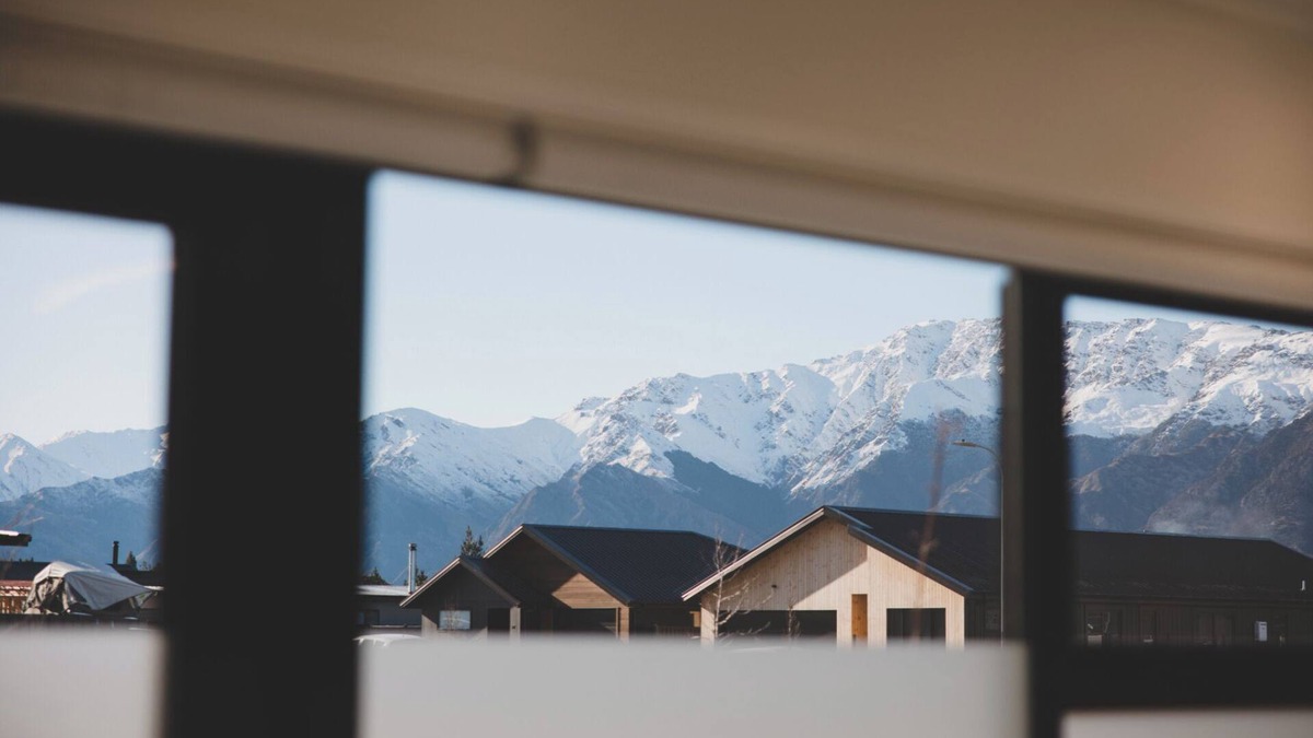 Lake Hawea House | Modern Vista - Lake Hawea Holiday Home