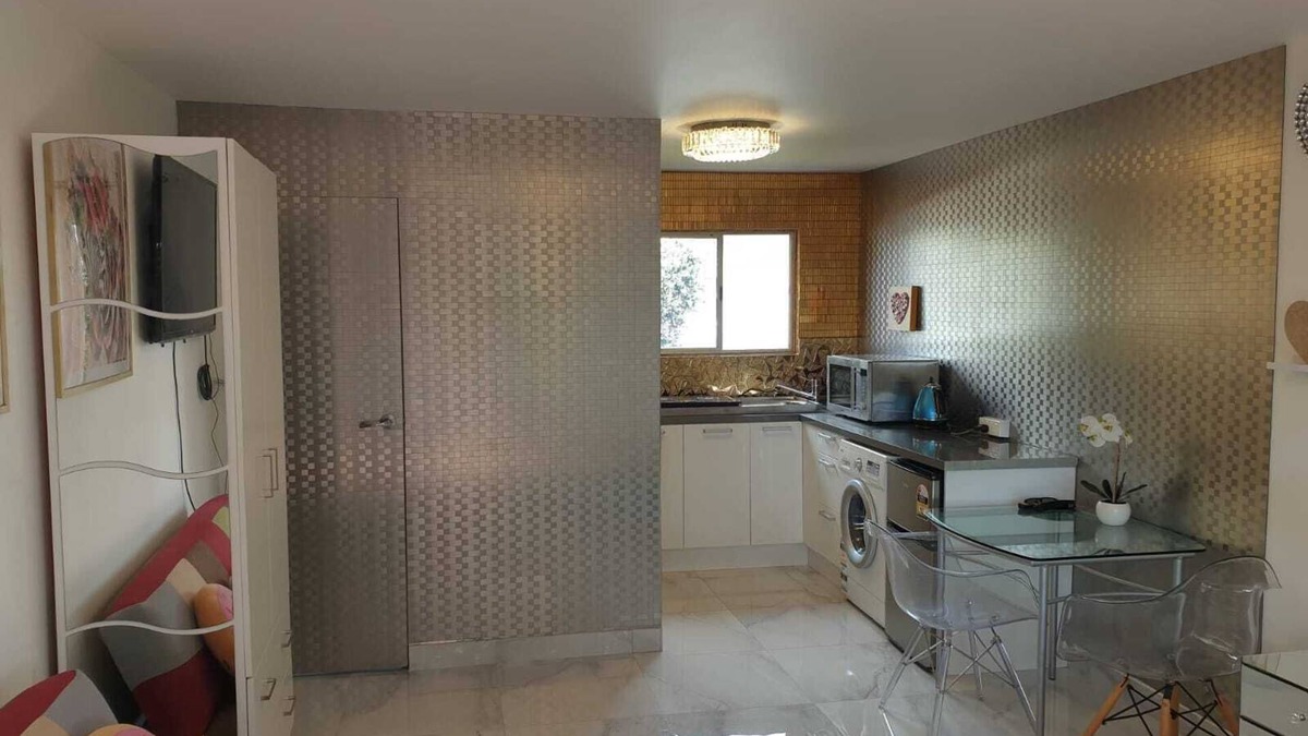 Mount Albert Apartment | Mount Albert Apartment