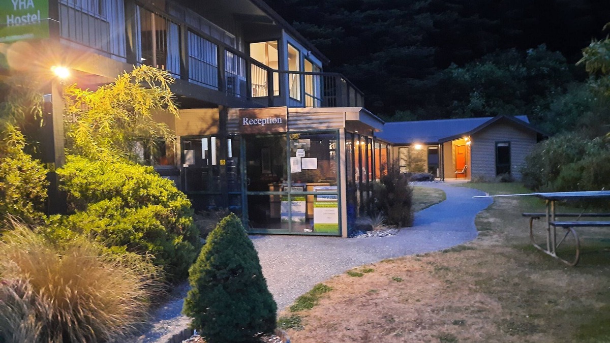 Arthur's Pass Hostel | Mountain House