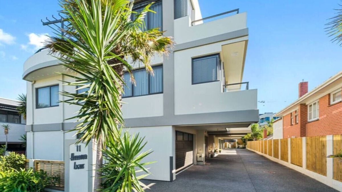 Mount Maunganui House | Mount Views from Pacific Ave