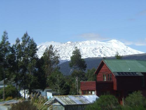 National Park Village House | Mount Vista - National Park Holiday Home