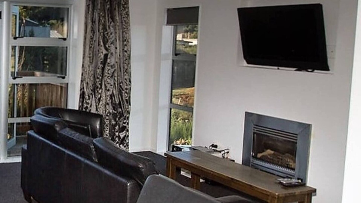Ohakune House | Mountain View Apartments Ohakune - 27A/B/C - 11 BR