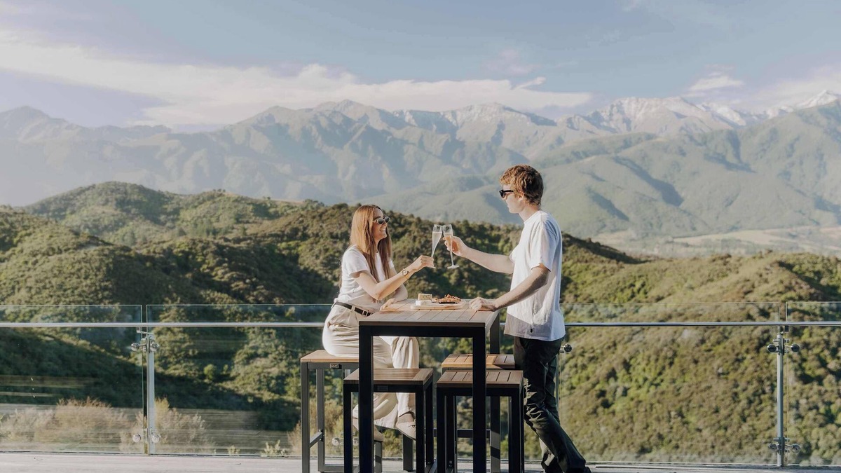 Kaikoura House | Mountain View Chalet