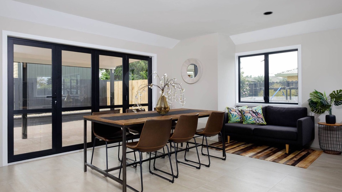 Mount Maunganui House | Mt Maunganui White House
