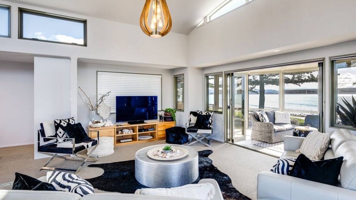 Ahuriri House | Napier Sea Views | Hawke's Bay