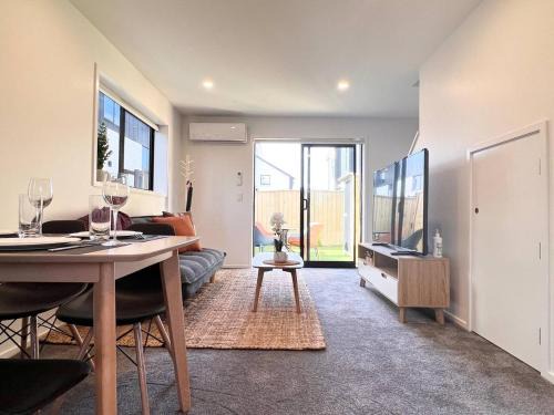 Christchurch City Centre House | New 3 Storey luxe townhouse on quiet street