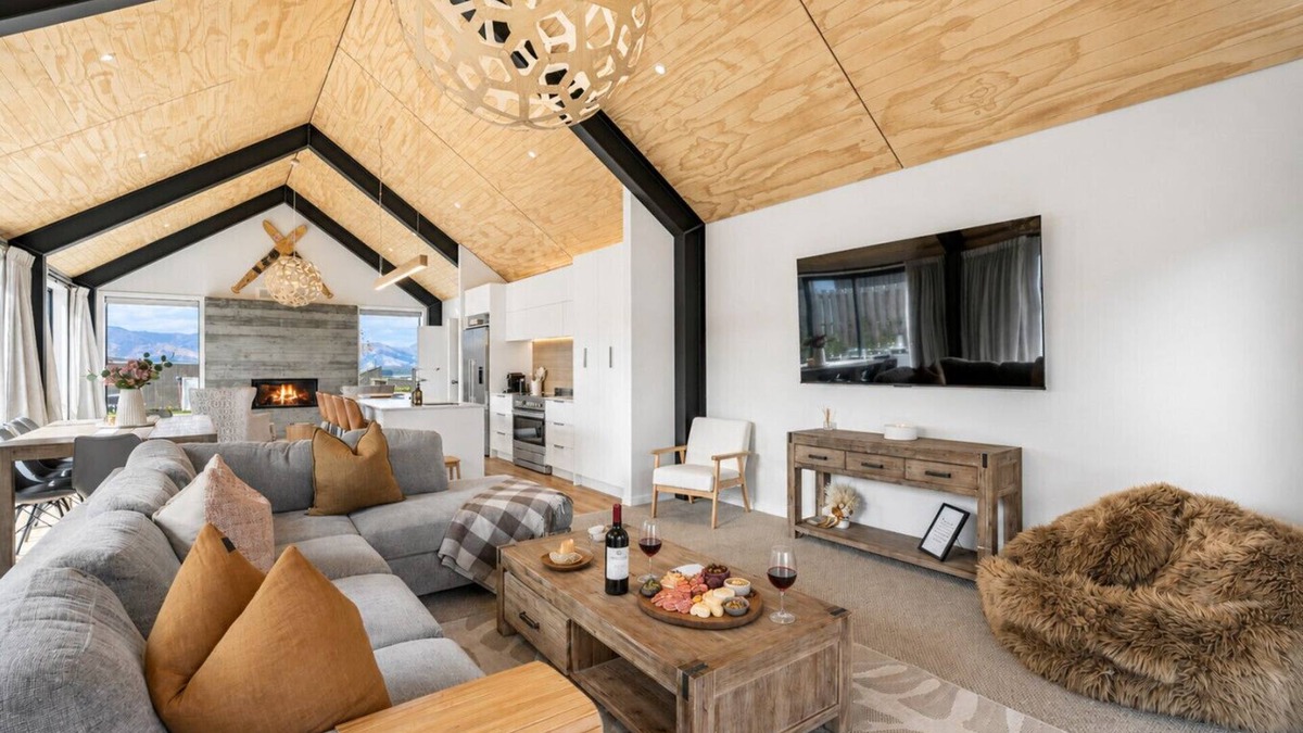 Wanaka House | Northlake Escape | Sunny, Stylish & Easy Living
