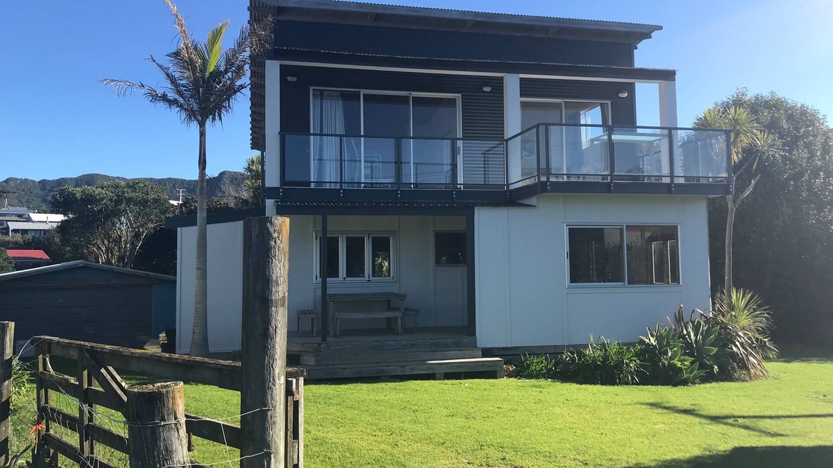 Whangarei Heads House | Ocean Beach Family Retreat- private walkway to beach