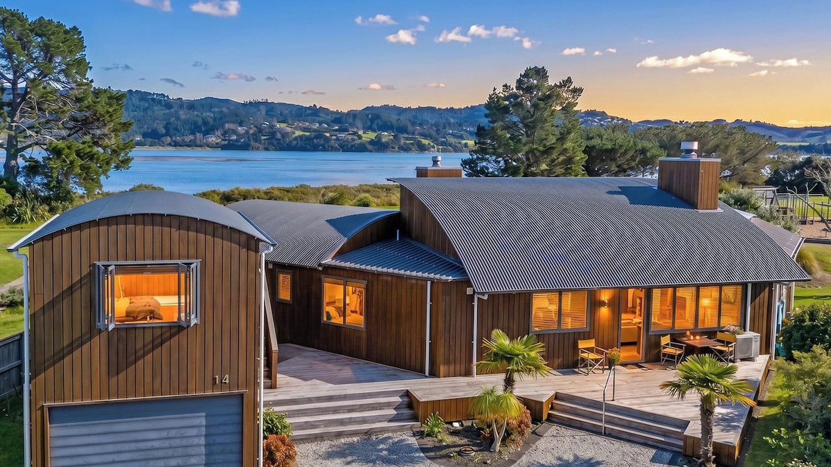 Pauanui House | Ocean Breeze Family Haven - Pauanui Holiday Home
