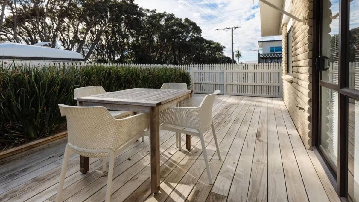 New Plymouth House | Oceanfront Retreat in New Plymouth