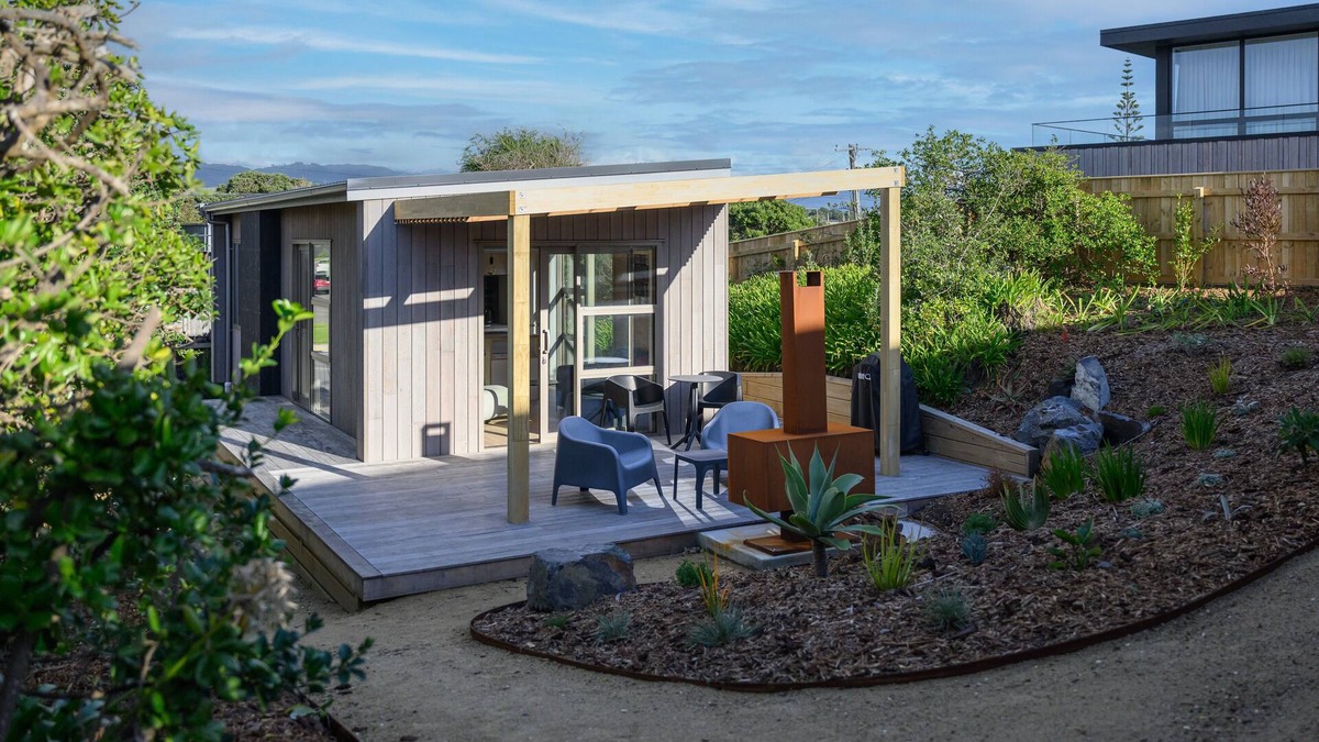Waikanae House | Old Beach Pods - TuterenLuxury Beach Retreat