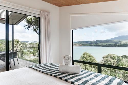 Raglan House | On Point House, Luxury design, Water Views
