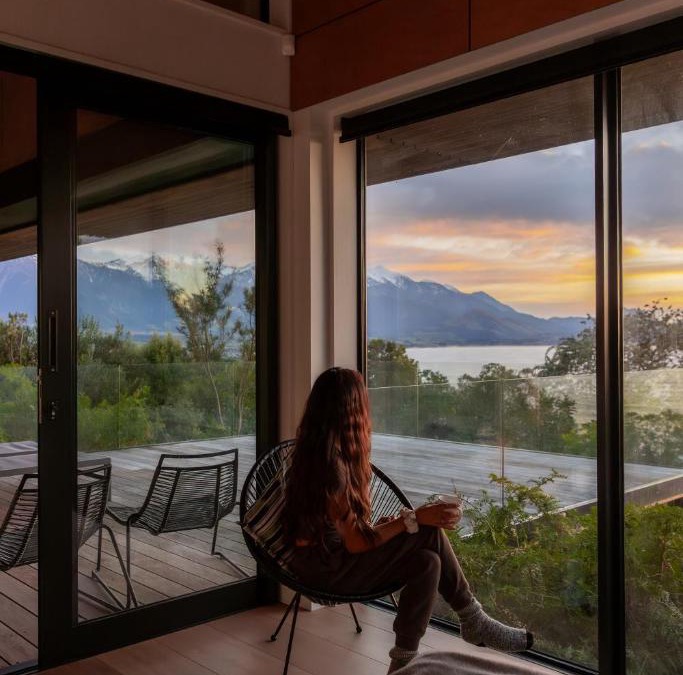 Kaikoura House | On The Edge, Luxury - KK43111