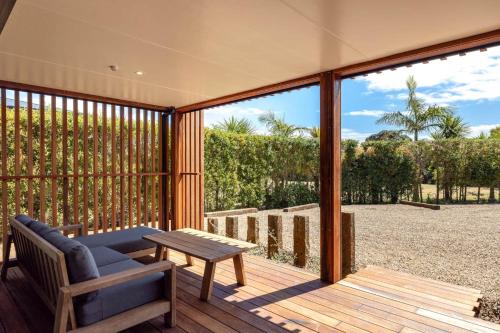 Onetangi Apartment | Onetangi Beach Stays Studio 2 - Coast & Country