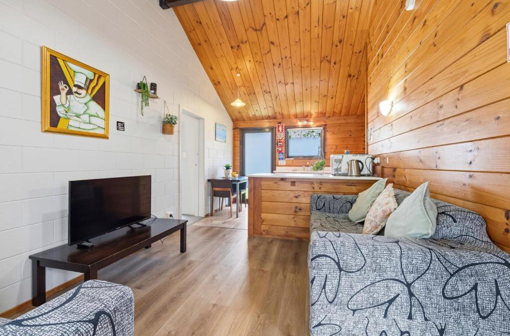 Orewa Hotel | Orewa Motor Lodge