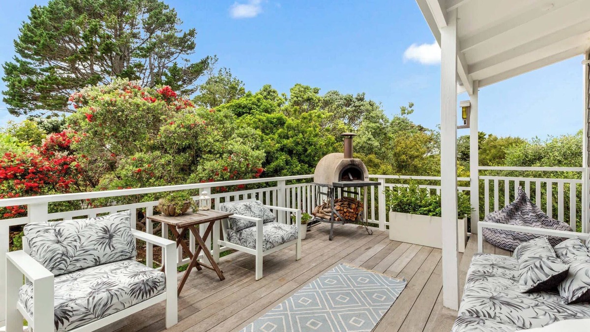 Waiheke Island House | Palm Beach Escape - Our Island