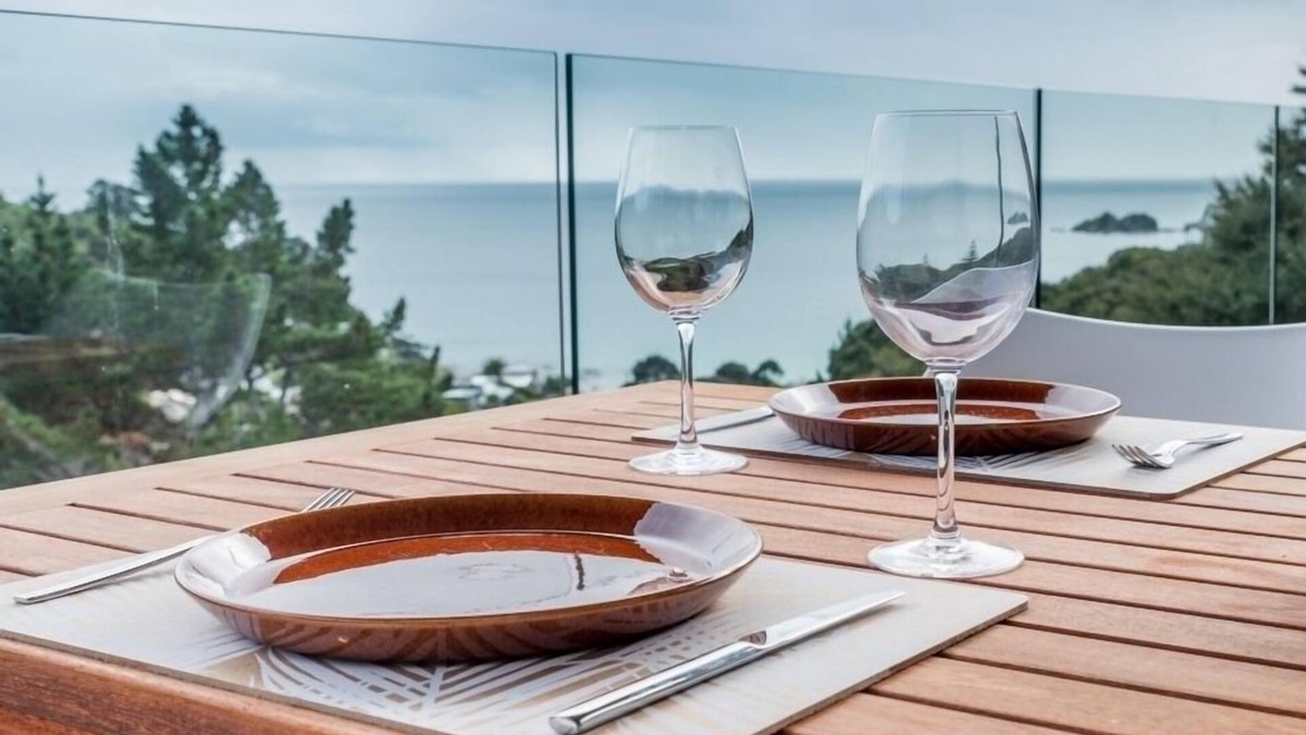 Palm Beach House | Palm Beach Hotel-Standard Oasis with Superb Sea Views