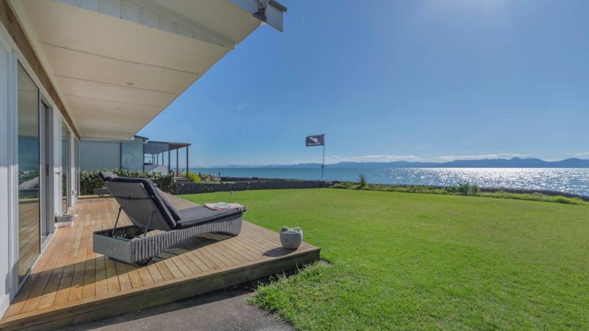 Whakatiwai House | Paradise at Your Door