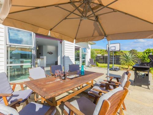 Omaha House | Paradise Haven - Omaha Holiday Home