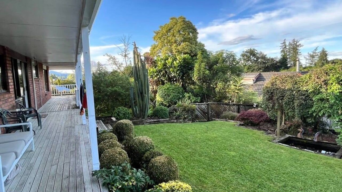 Takaka House | Park Avenue Stay Close to Town