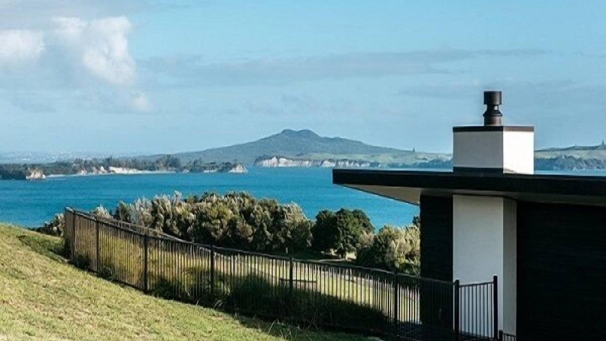Oneroa House | Park Point Luxury Estate