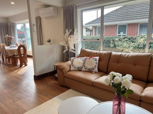 Burnside Villa | Peaceful four bedroom holiday house near airport
