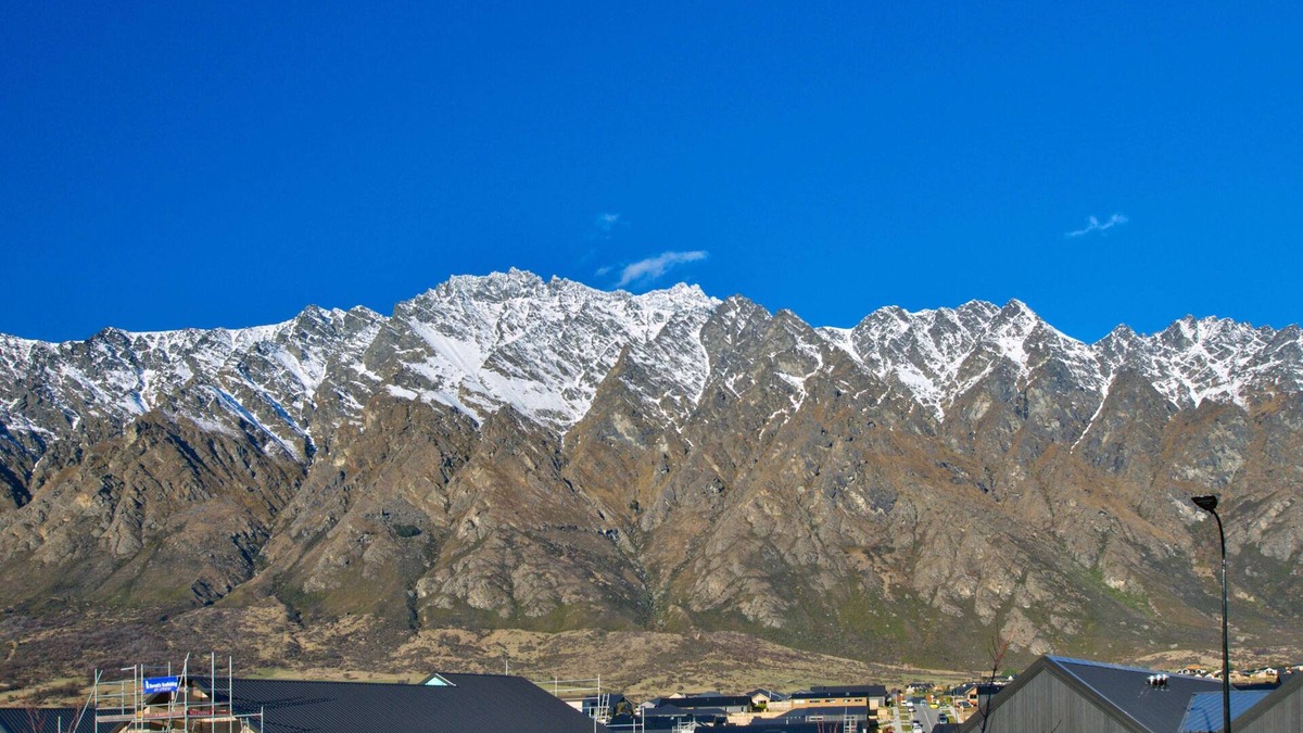 Kawarau Falls Apartment | Peaceful, Luxury Unit At The Iconic Remarkables!