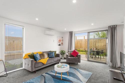 Linwood House | Peaceful Private Oasis 2bthrm2 bthrm Free Parking