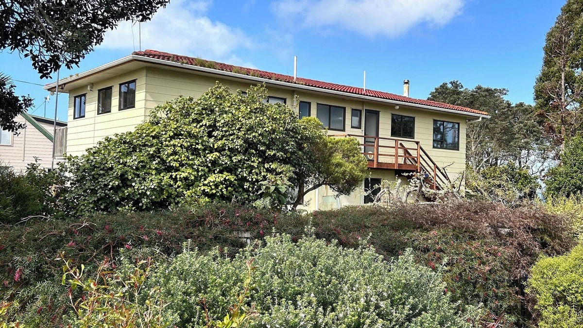 Awhitu House | Peaceful & restorative Awhitu Peninsula retreat-80 minutes from Auckland CBD