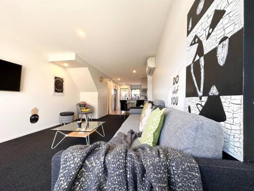 Christchurch City Centre House | Peacock Three Bedroom Townhouse with Private Garage