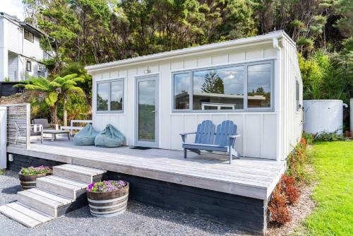 Mangawhai Heads House | Pearls Embrace - Mangawhai Heads Studio