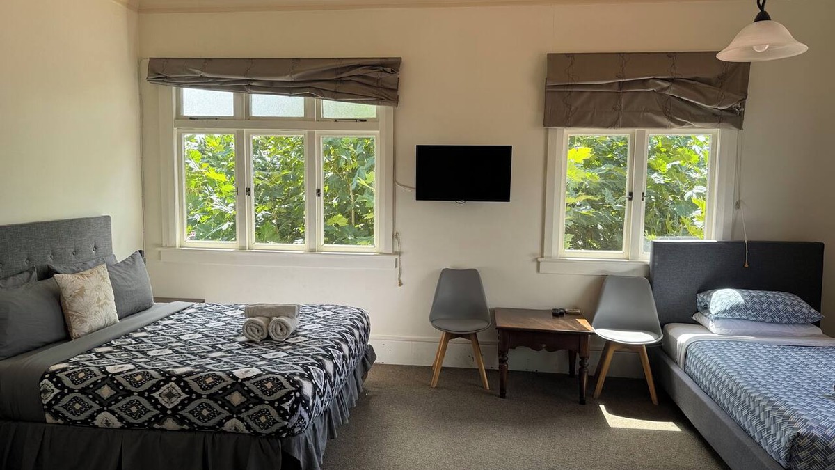 Cambridge Bed & Breakfast | Penmarric House - Self Check-in