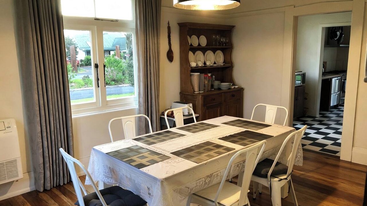 Cambridge Bed & Breakfast | Penmarric House - Self Check-in