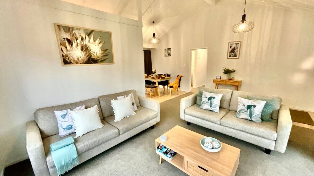 Tauranga House | Perfect On The Park!