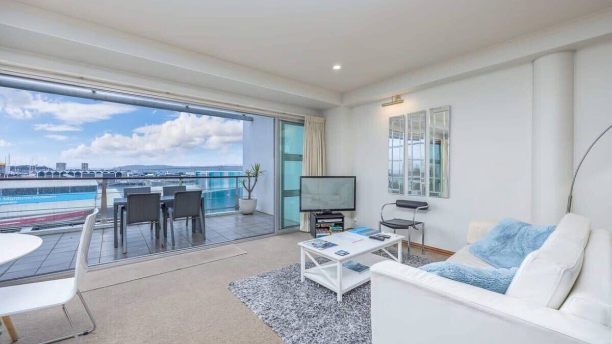 Auckland Central Business District Apartment | Perfect One bedrm with views at Princes Wharf