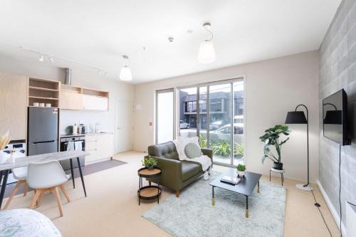Petone Apartment | Petone Two Bedroom Apartment with Private Balcony
