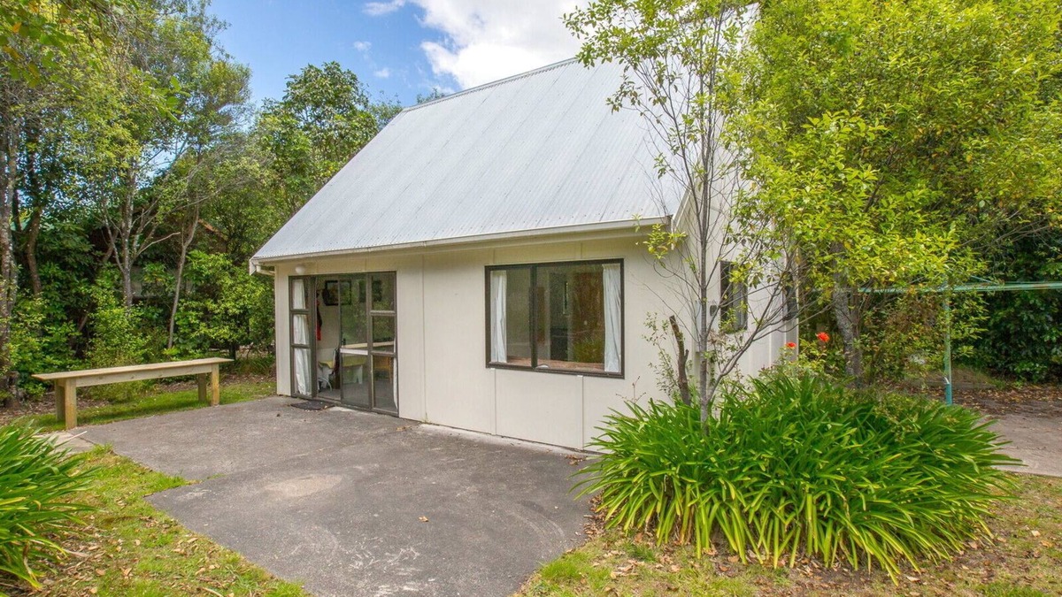 Kuratau Cottage | Pihanga Cottage - Kuratau Bach