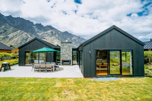 Jacks Point House | Pioneer at Jack’s Point
