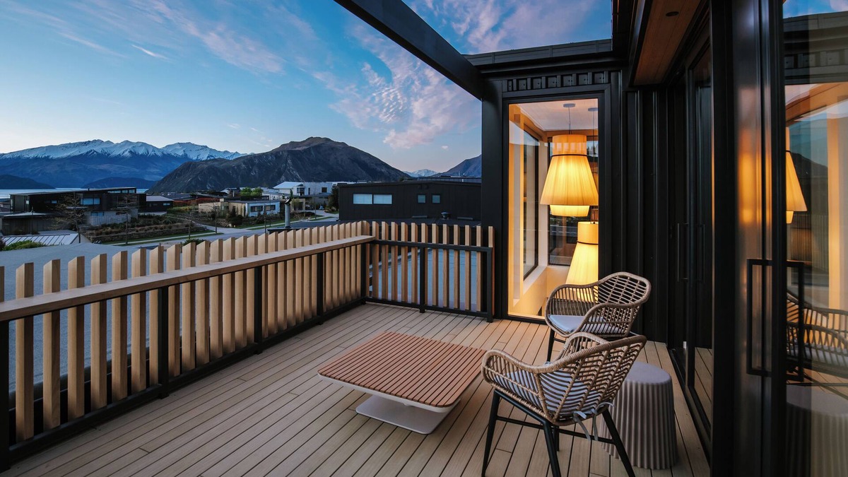 Wanaka House | Platinum Ridge - Lake Views - Sleeps 8