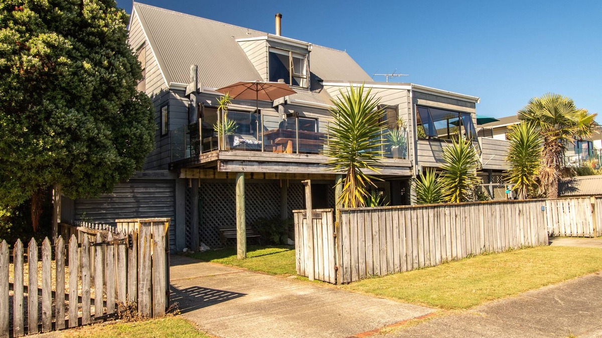 Pohara House | Pohara Beach Escape - Pohara Beach Holiday Home
