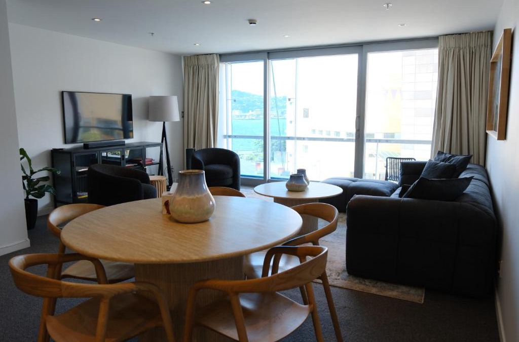 Te Aro Apartment | Prime 3 bedrooms apartment with harbour views in Wellington Central