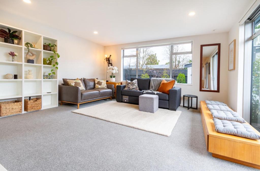 Christchurch Apartment | Private Family City Retreat, Sleeps 8